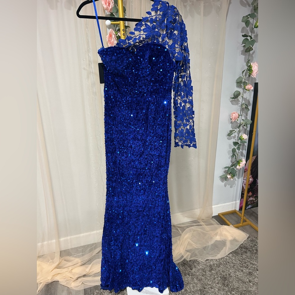 Faeriesty Dazzling Royal Blue One-Shoulder Prom Dress